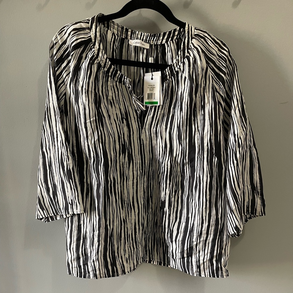 Calvin Klein black and white stripes blouse size large 100% silk